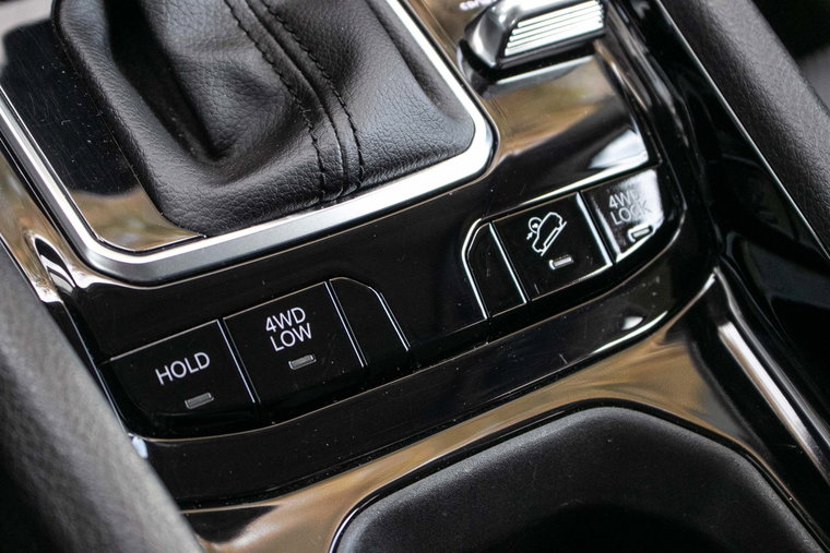 Vehicle Image 32