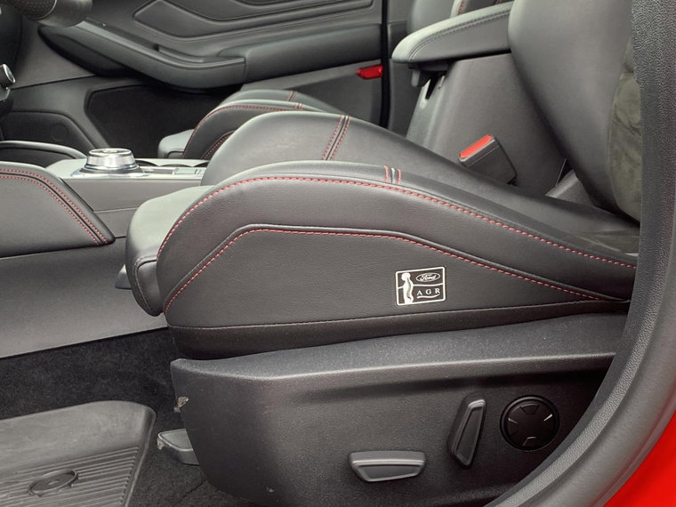 Vehicle Image 37