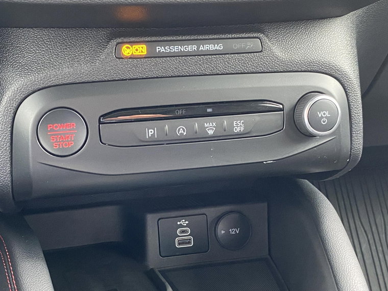 Vehicle Image 43