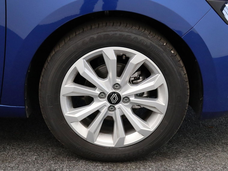 Vehicle Image 35