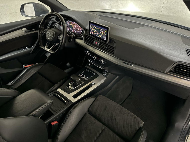 Vehicle Image 18