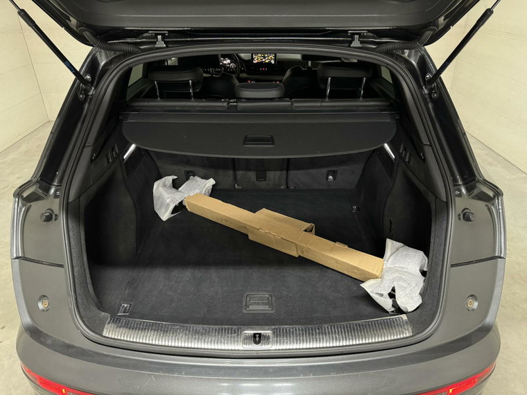 Vehicle Image 51