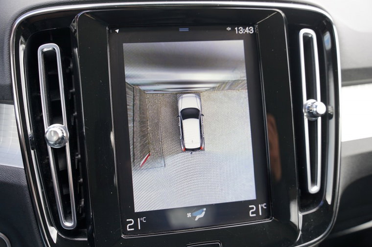 Vehicle Image 19