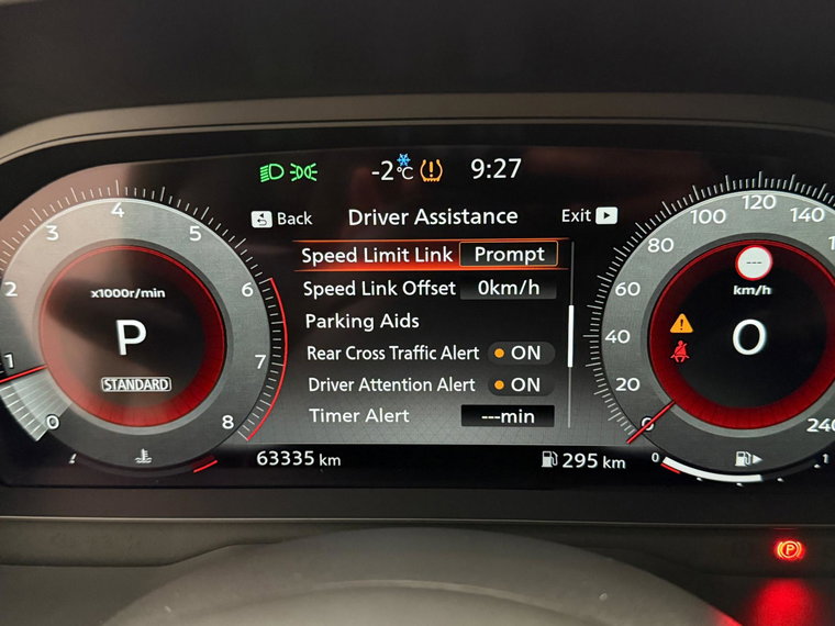 Vehicle Image 30