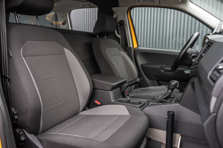Vehicle Image 12