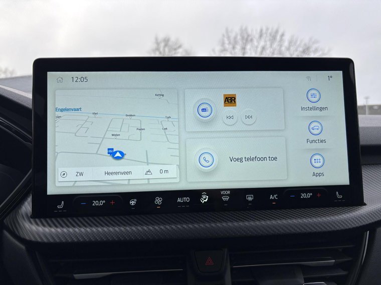 Vehicle Image 14