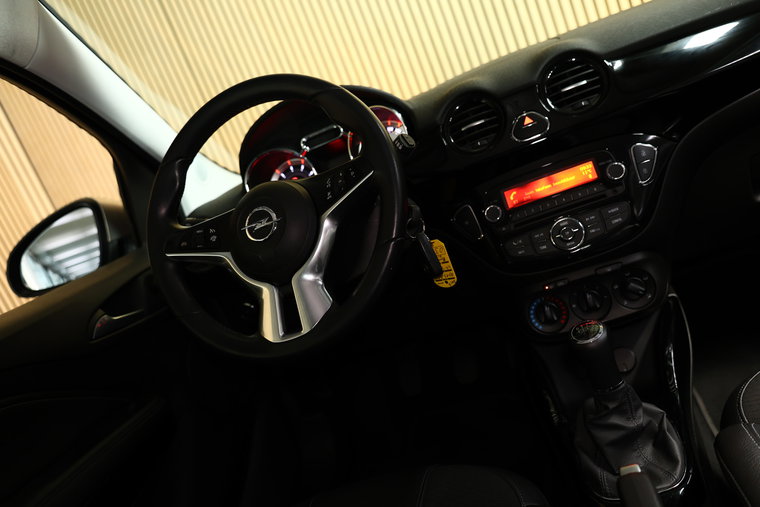 Vehicle Image 23