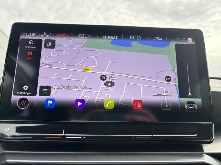 Vehicle Image 17