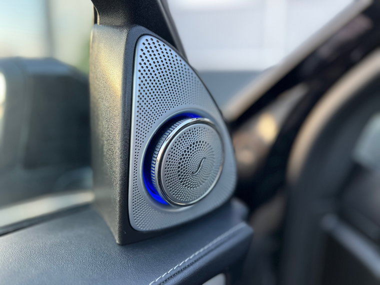 Vehicle Image 28
