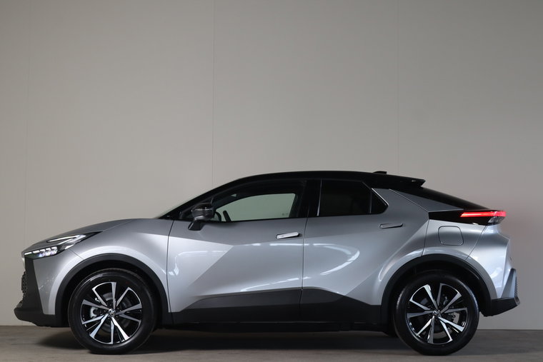 Vehicle Image 12