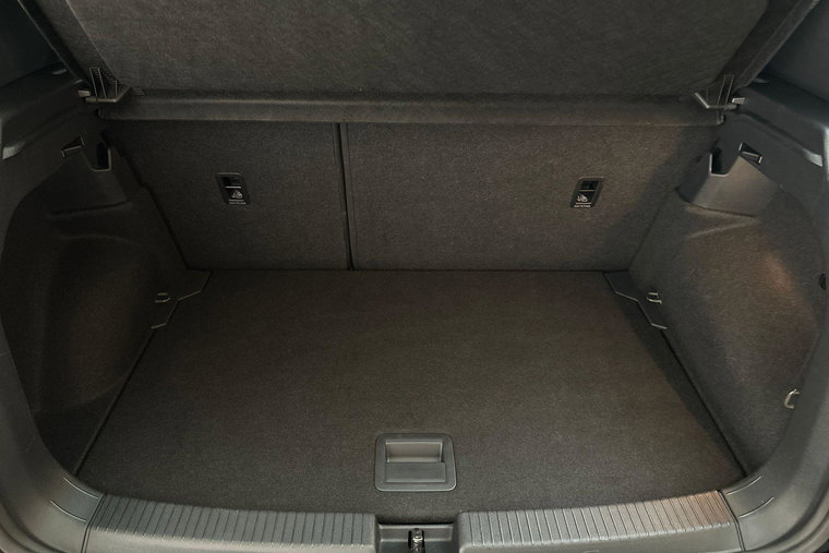 Vehicle Image 38