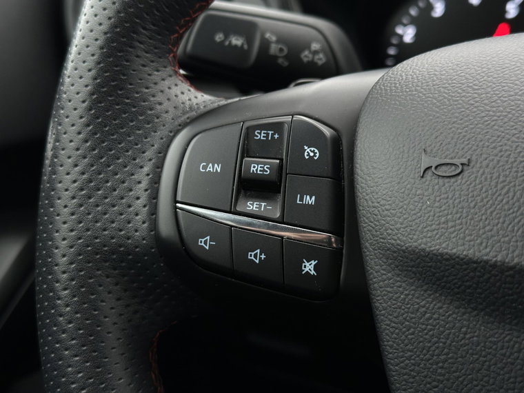 Vehicle Image 26
