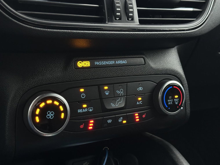 Vehicle Image 28
