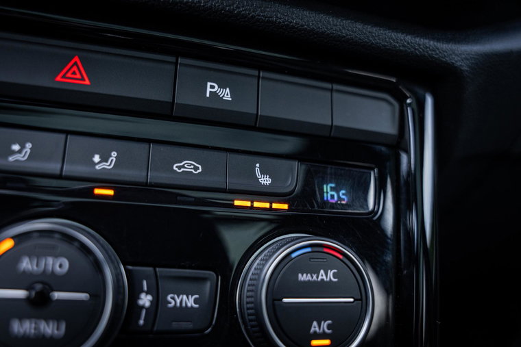 Vehicle Image 37