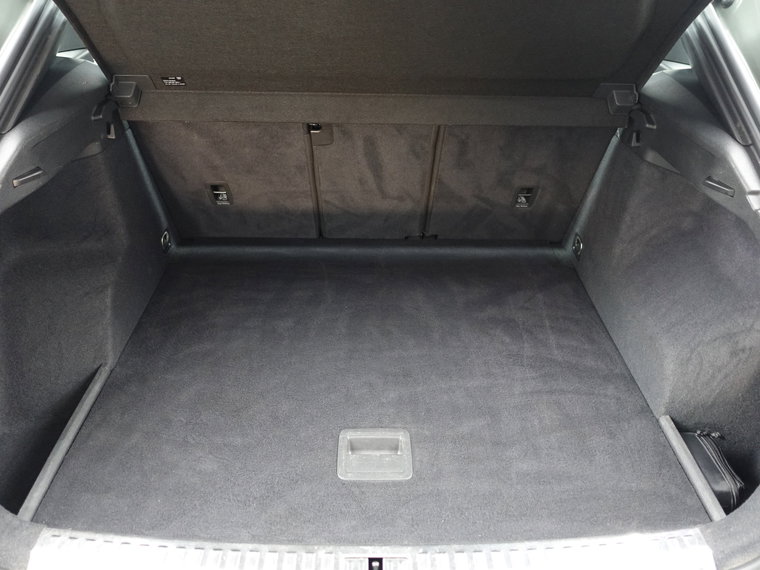 Vehicle Image 33