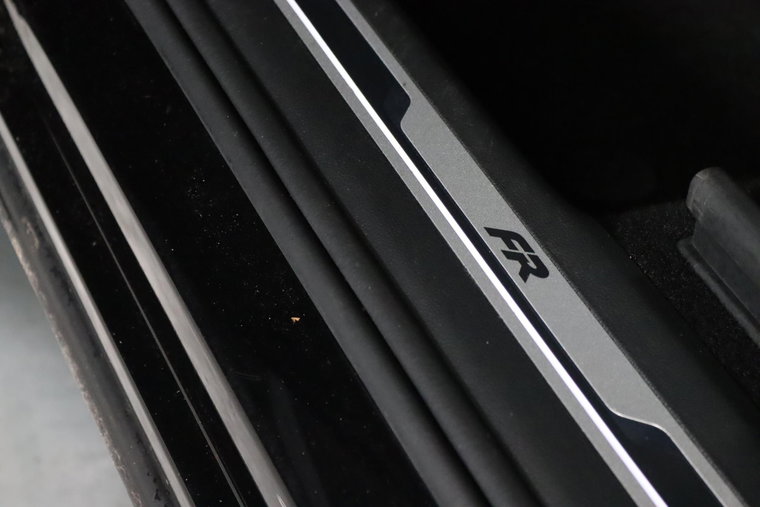 Vehicle Image 27