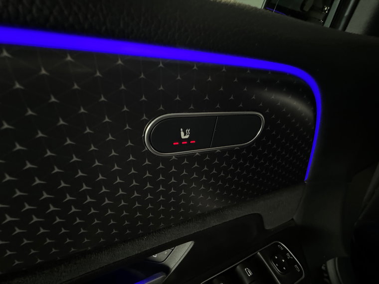 Vehicle Image 28