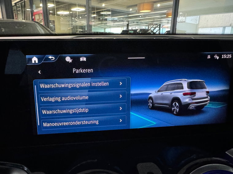 Vehicle Image 36