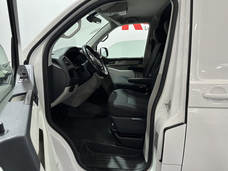 Vehicle Image 28