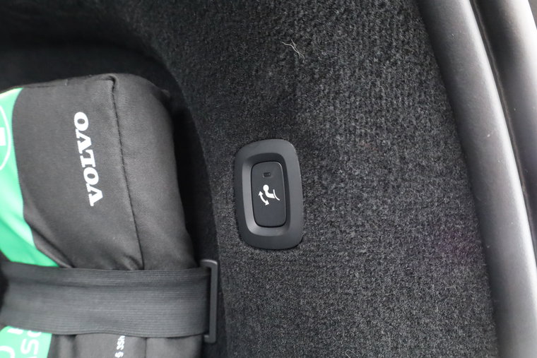 Vehicle Image 40