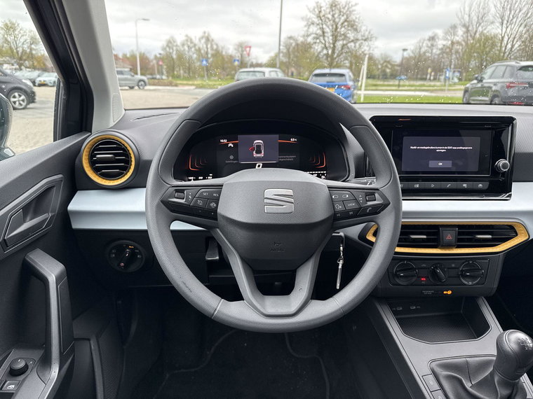 Vehicle Image 13
