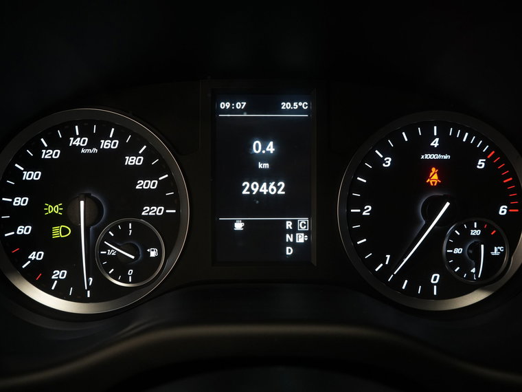 Vehicle Image 21