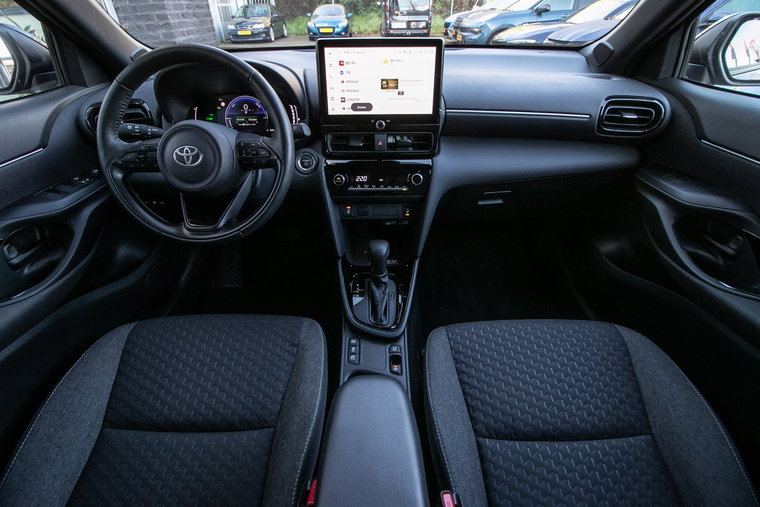 Vehicle Image 14