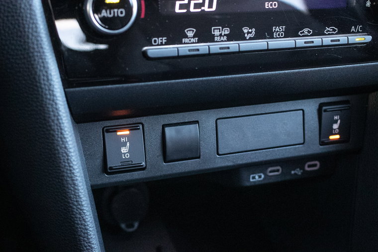 Vehicle Image 21