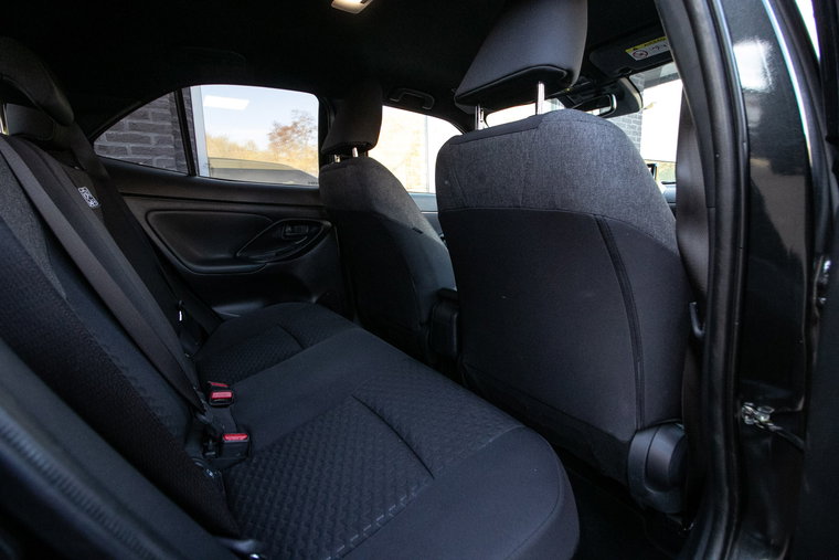Vehicle Image 7