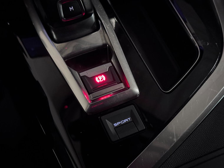 Vehicle Image 38