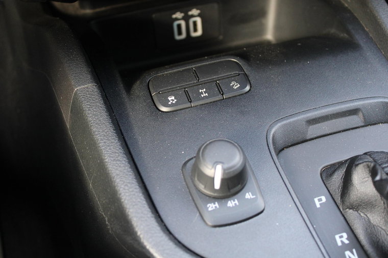 Vehicle Image 23