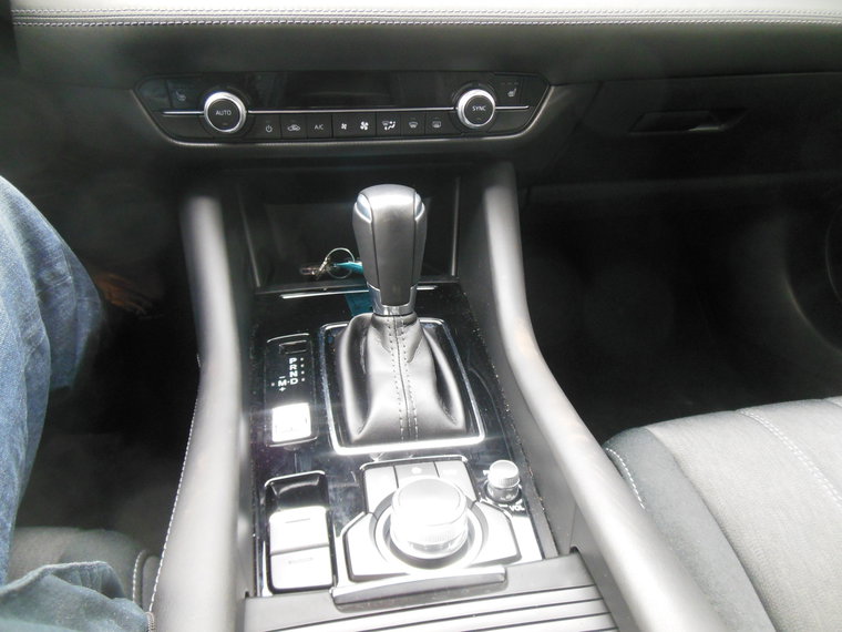 Vehicle Image 17