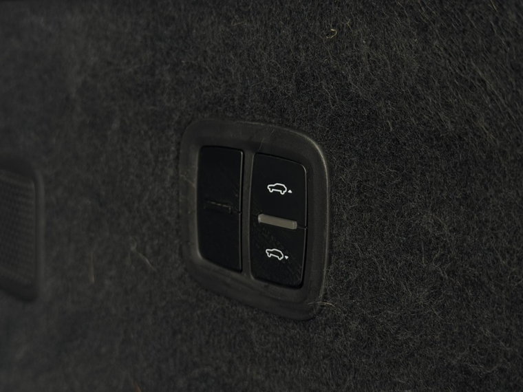 Vehicle Image 27