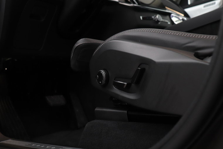 Vehicle Image 50