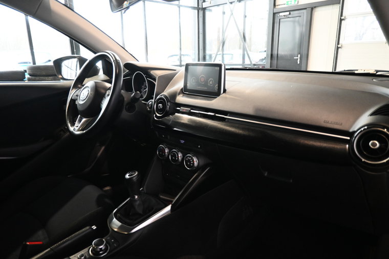Vehicle Image 19