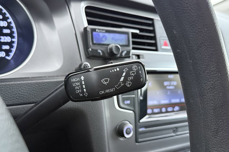 Vehicle Image 24
