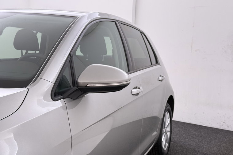 Vehicle Image 33