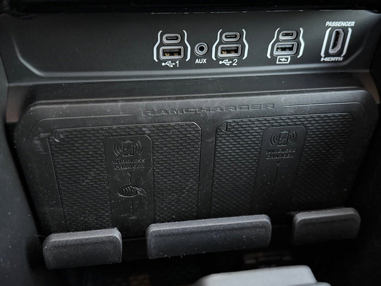Vehicle Image 34