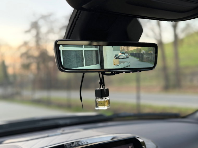 Vehicle Image 36
