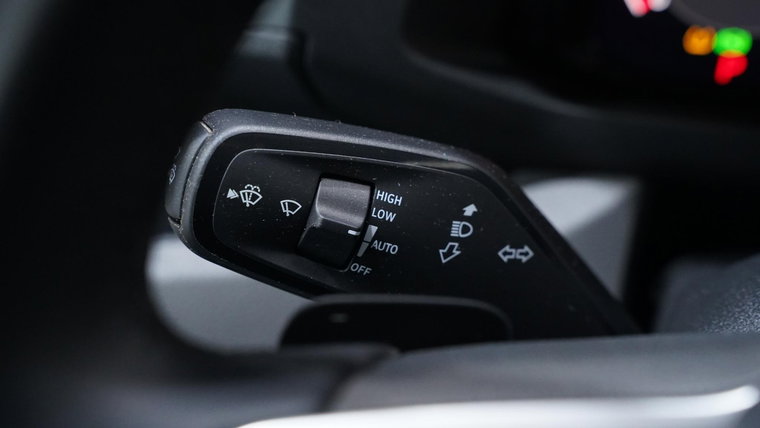 Vehicle Image 37