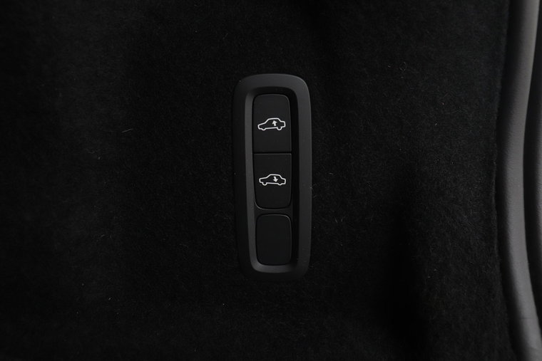Vehicle Image 56