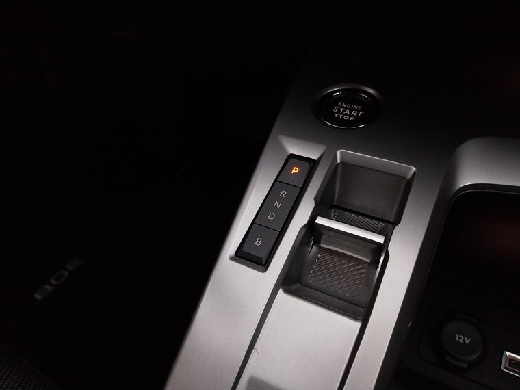 Vehicle Image 24