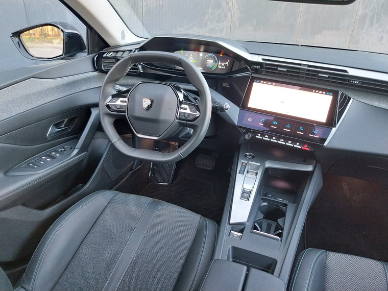Vehicle Image 33