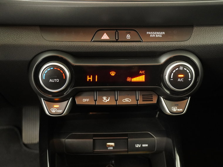 Vehicle Image 32