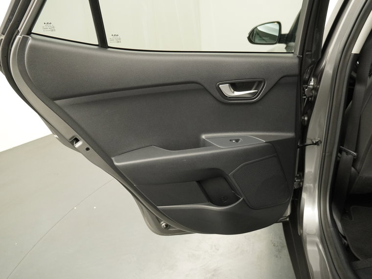 Vehicle Image 37