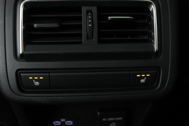 Vehicle Image 45
