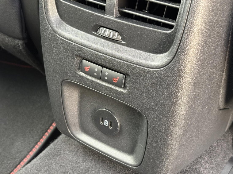 Vehicle Image 29