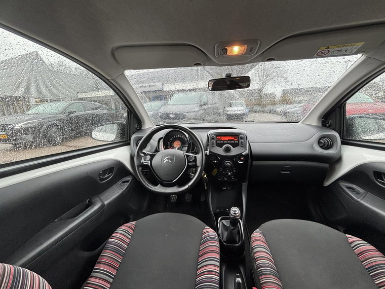 Vehicle Image 21