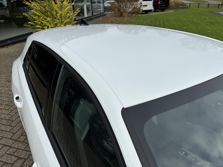 Vehicle Image 27
