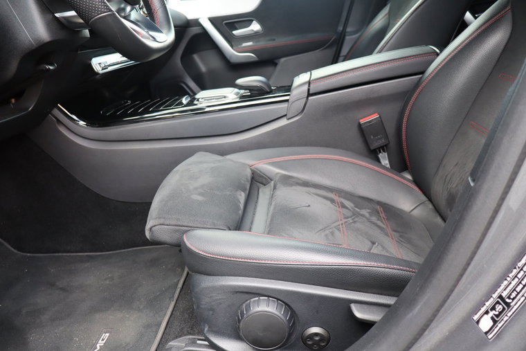 Vehicle Image 33